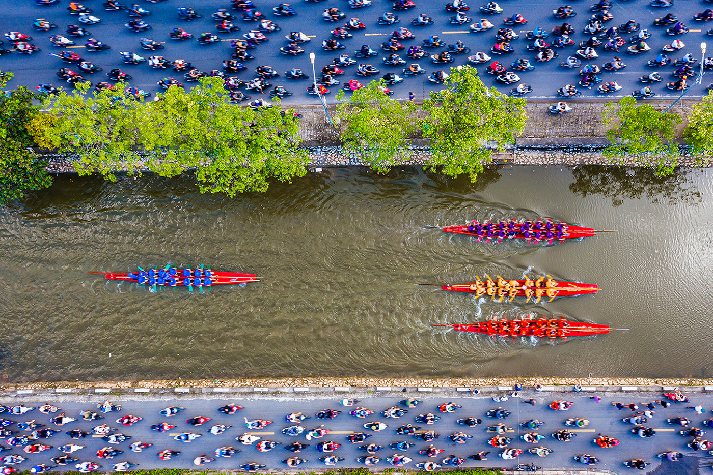 Ngày Hội Trên Sông - Tác phẩm đạt top 50 trong cuộc thi Vietnam Snap by Sony